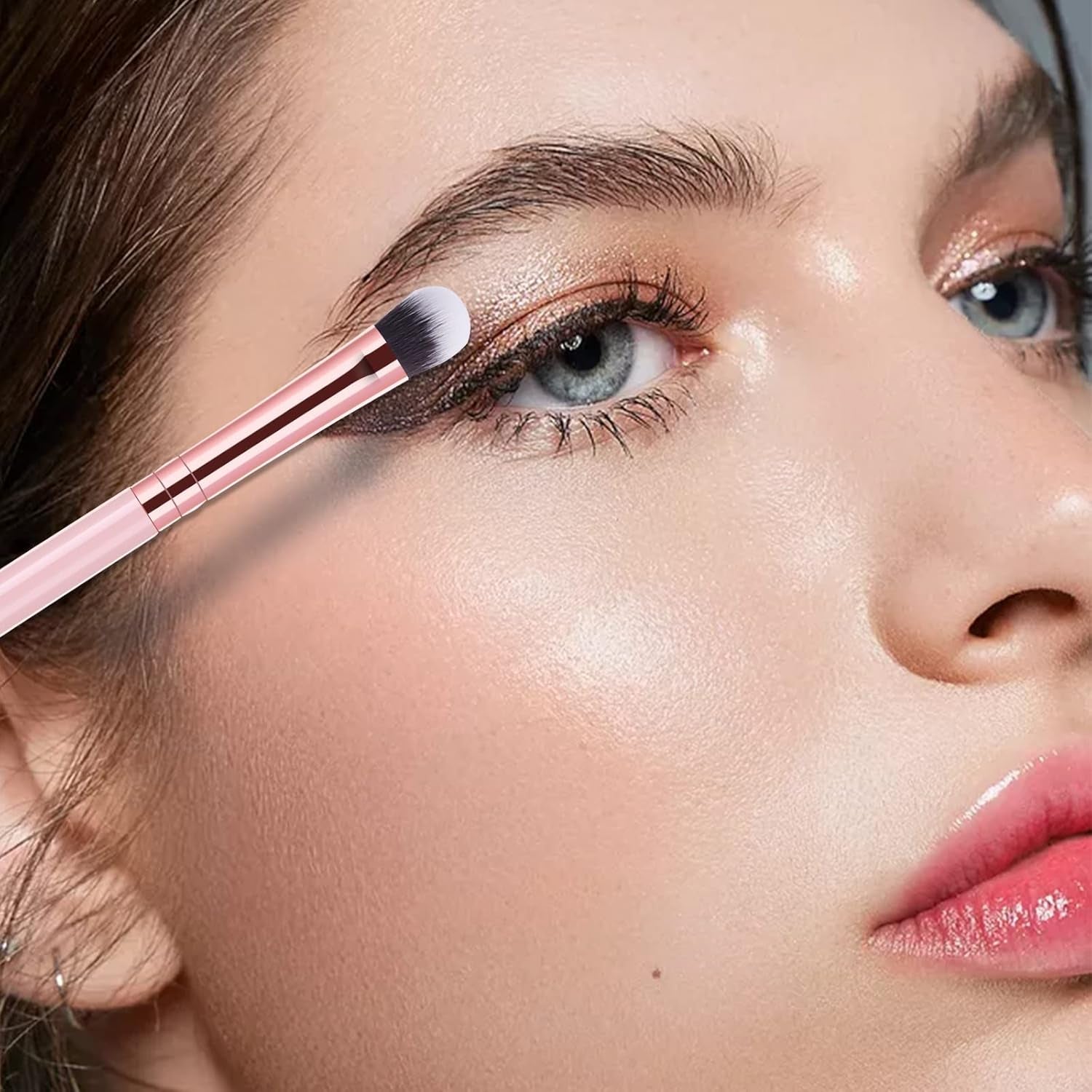 Professional 12-Piece Pink Eyeshadow Brush Set for Flawless Eye Makeup - Perfect for Concealer, Eyeliner, Eyelash, Eyebrow, Blending, and Contouring