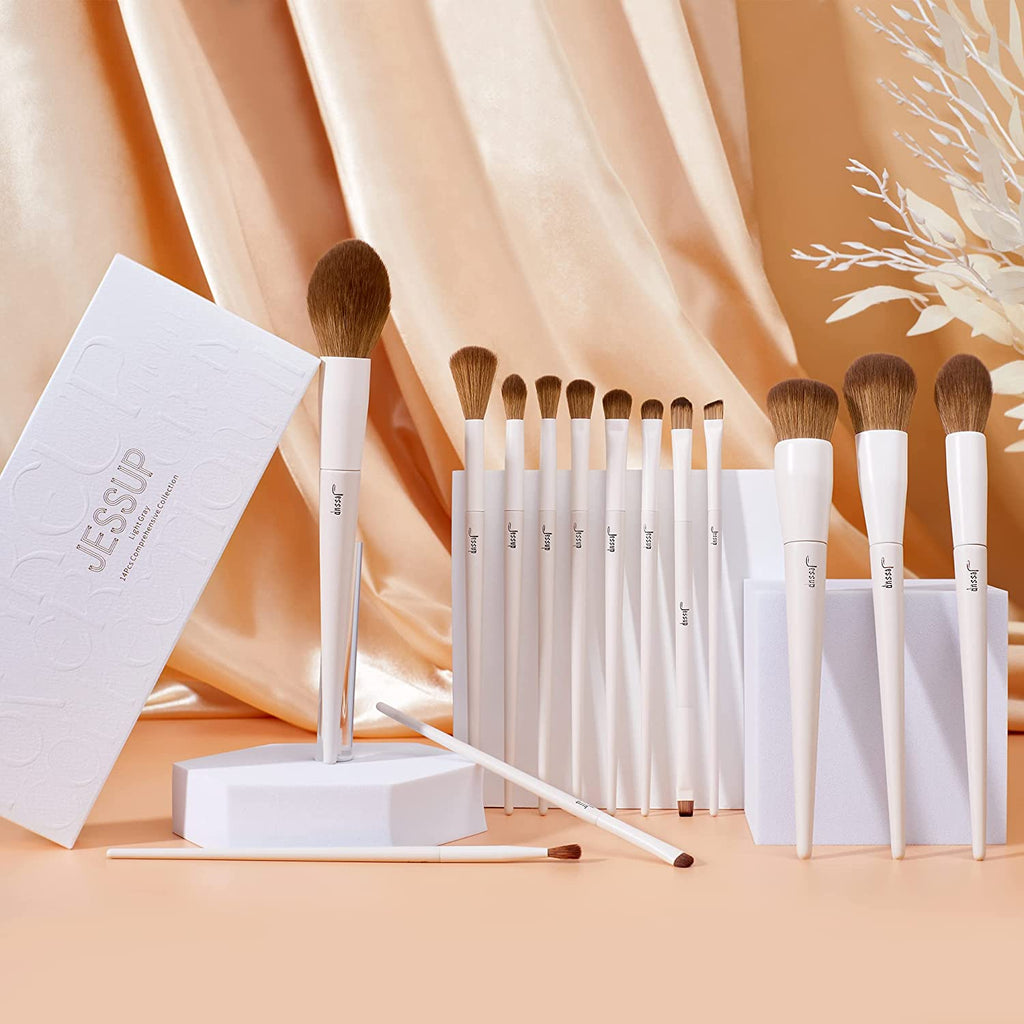 14-Piece Premium Synthetic Makeup Brush Set - Perfect for Contour, Concealer, Foundation, Eyeshadow, Blending, Liner, Powder, and Blush - Elegant Light Grey T329